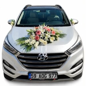 Beyaz ve Pembe Çiçeklerle Gelin Arabası Süsleme
